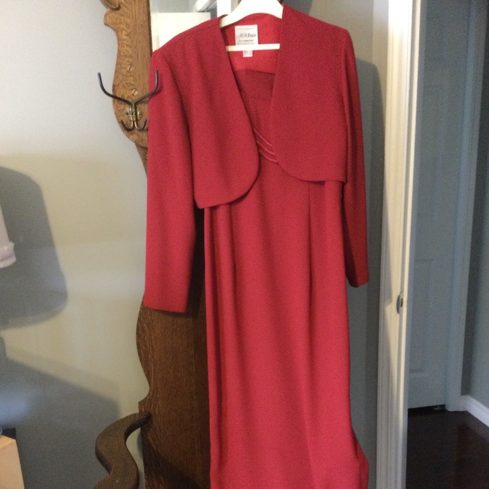 Dress - Picture 3 of 3
